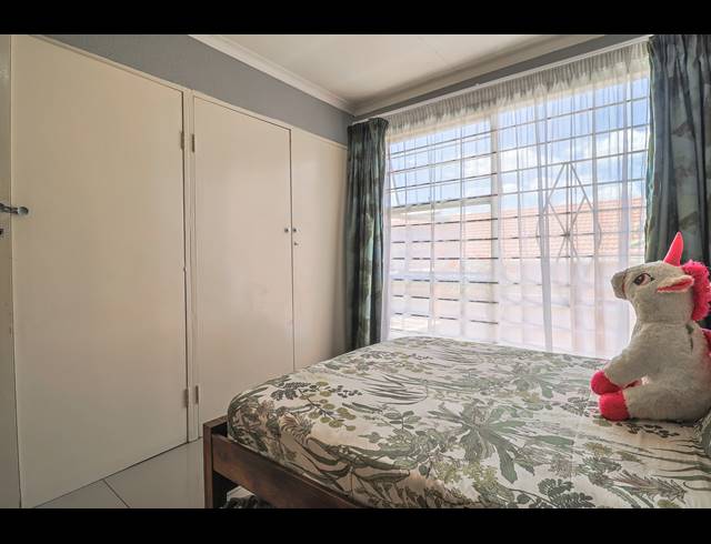 2 BEDROOM TOWNHOUSE FOR SALE IN ALAN MANOR